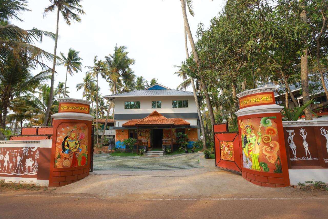 Malavikas Black Beach Resort Варкала Екстериор снимка